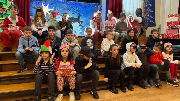 Новогодишња представа III-1